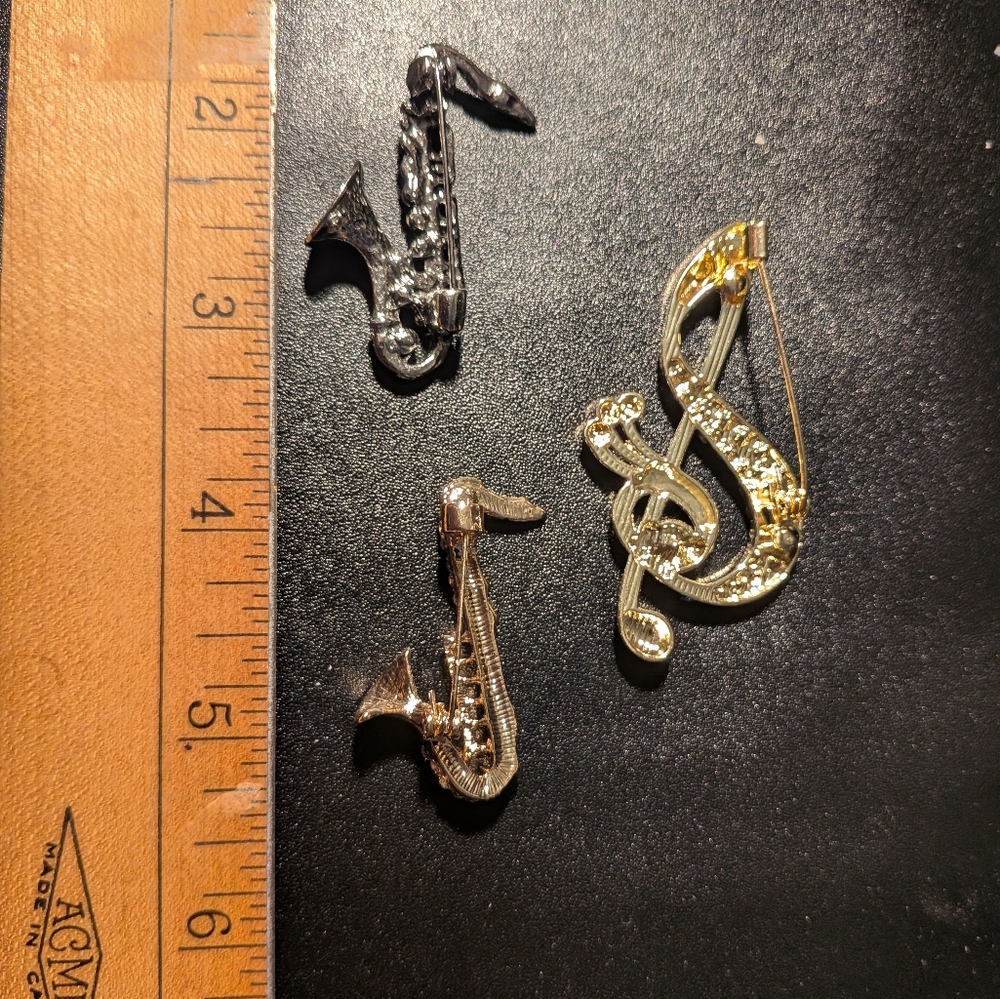 Gold and Silver Music Note And Saxophone Brooch Set